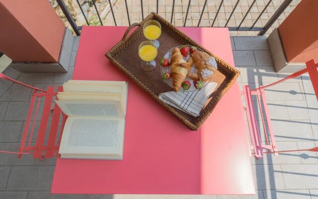 Blue Bliss Apartment