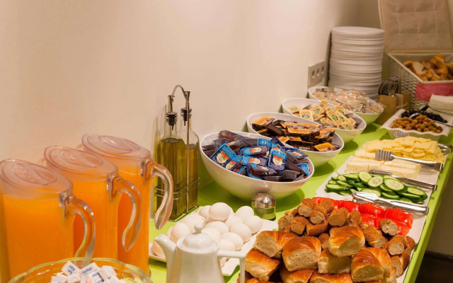 Golden Royal Hotel & Spa