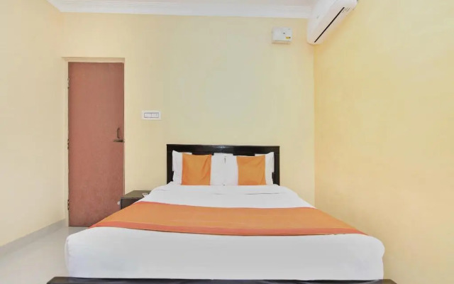 J J Palace By OYO Rooms