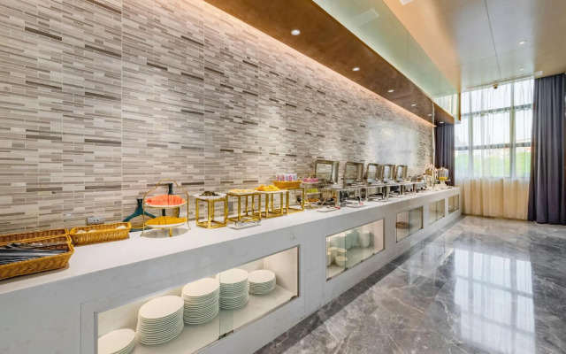 Lavande Hotel (Hechi Macau International City)