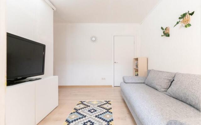 Apartments on Rechniko street 26 building 2