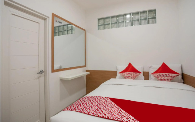 Super OYO 3209 Hegarbudhi Residence