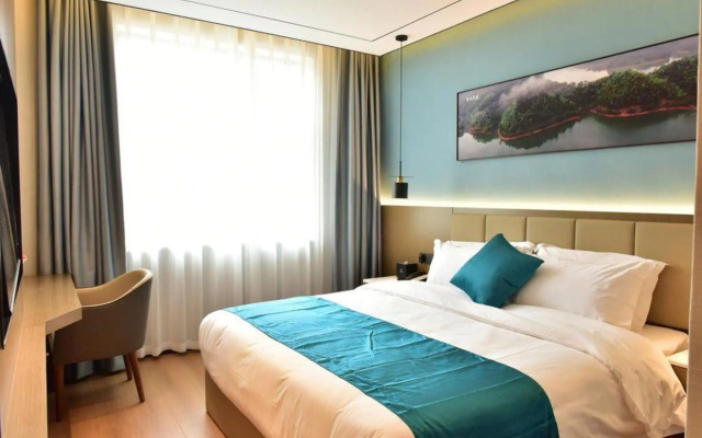 Chongyi Hotel