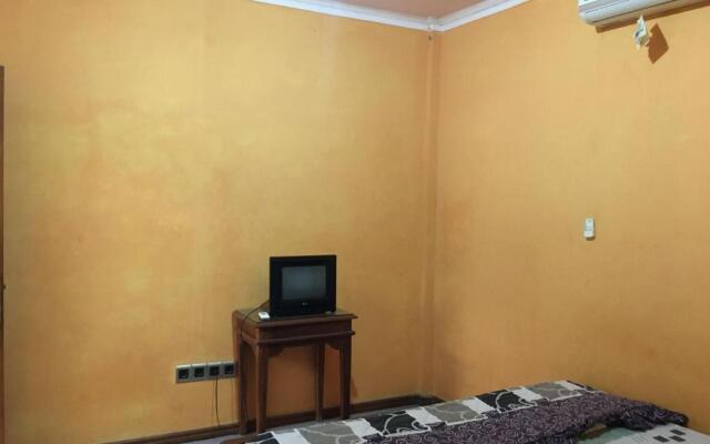 Hotel Alami near Alun-Alun Klaten
