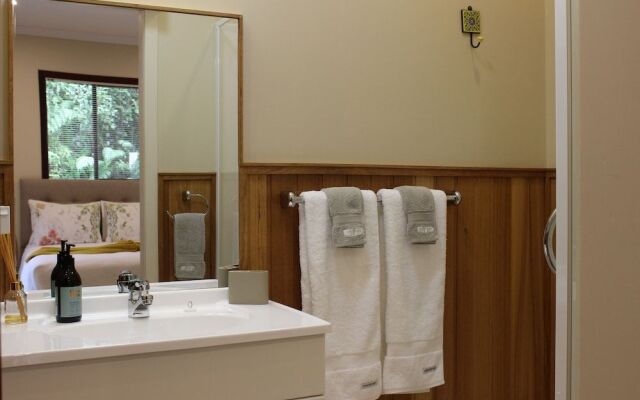 Coromandel Views Bed and Breakfast