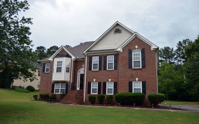 Opis Realty-Spacious Metro Atlanta Home