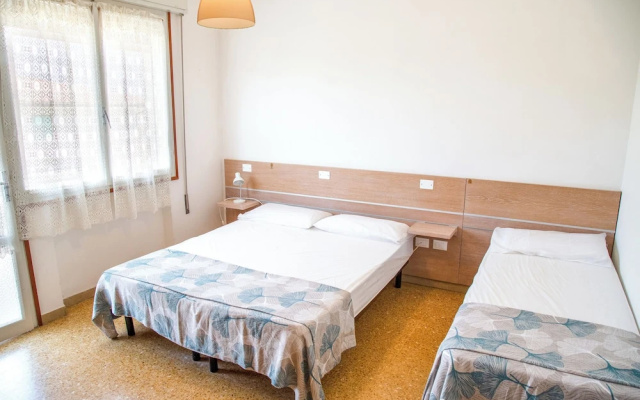 Two Triple Bedroom Flat Near the Beach in Eraclea