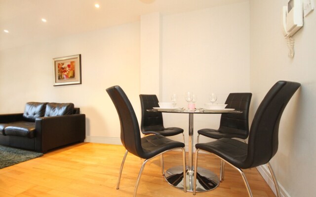 Coppinger Row Apartment