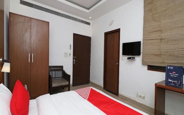 OYO 12780 New Hotel Rajwada