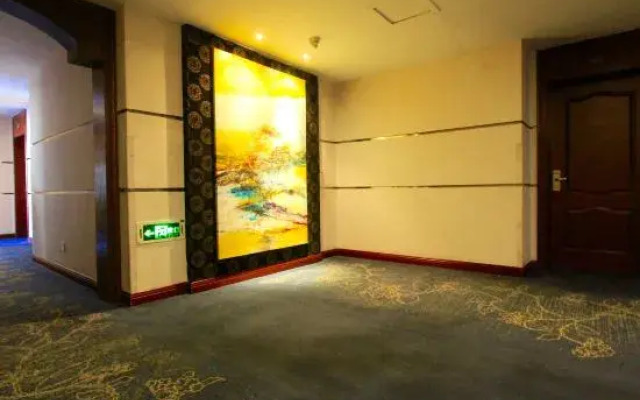 MAXACCOM Future Hotel