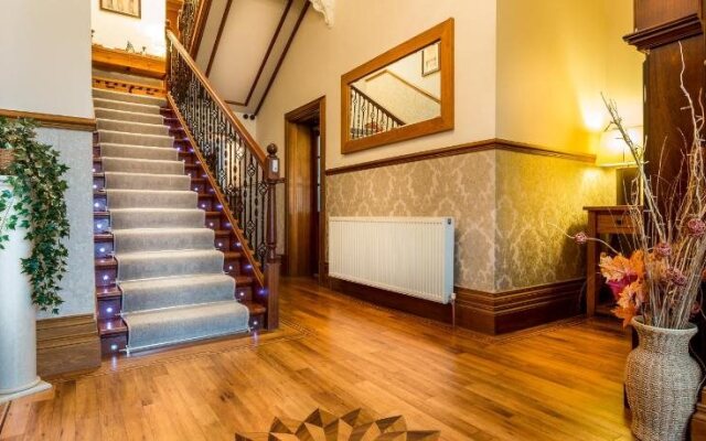 Thornbank House
