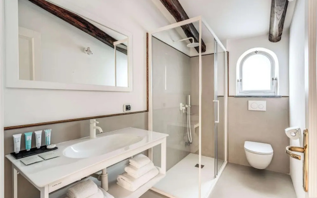 Giulia 3 Villa Apartment Shared Pool Sea Views