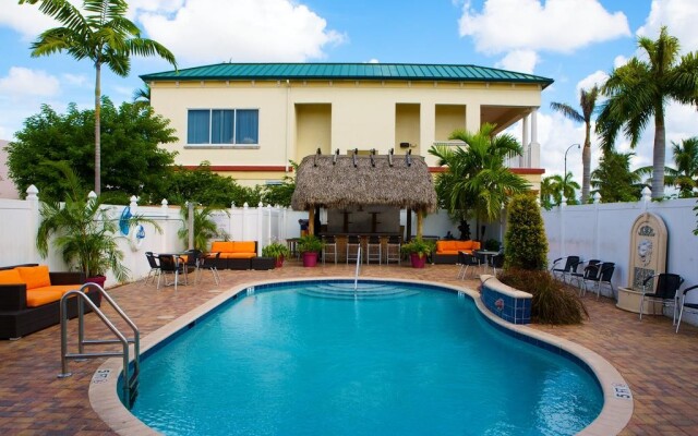 Plantation Inn Hotel & Lounge