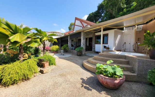 Bougainvillea Terrace House