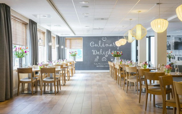 Holiday Inn Express Amsterdam - Schiphol by IHG