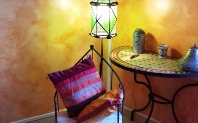 Room in Guest room - Moorish room located in the house of josepha
