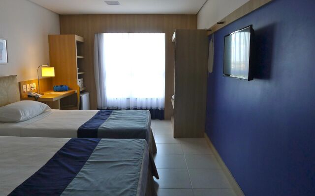 iu-á Hotel