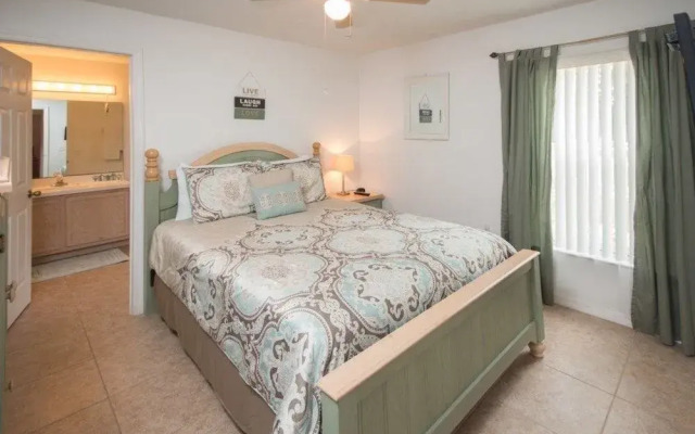 Mark's Bridgewater Crossing Villa by RedAwning