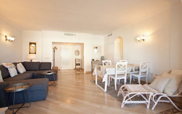 Luxury beach apartment Elviria, Marbella