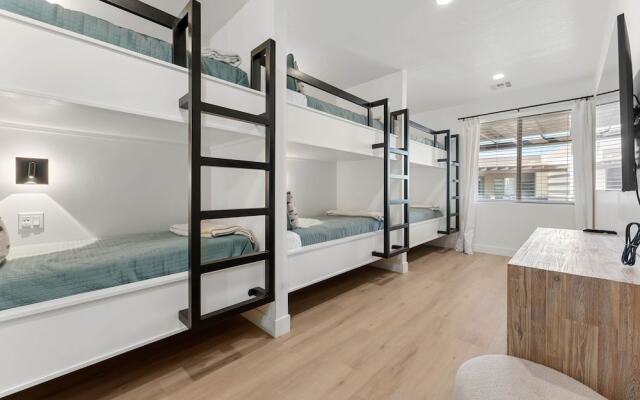 Laguna Beach 4 Bedroom Townhouse