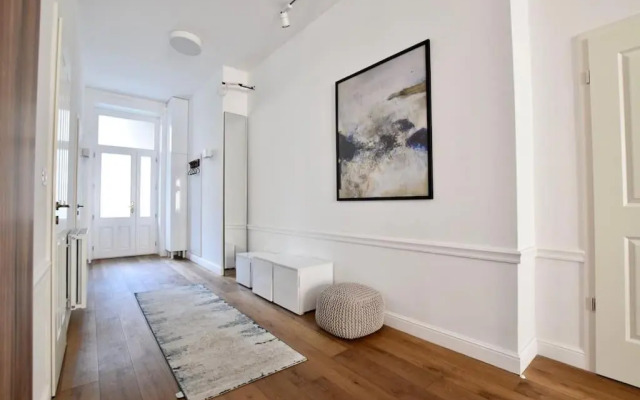 Luxury Apartment by Hi5 - Budapest Broadway