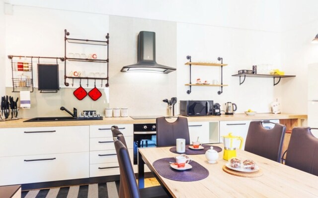 Valuk-Piazza Duomo Charming Apartment