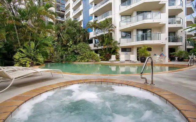 Cairns Oceanview at 181 The Esplanade (6)
