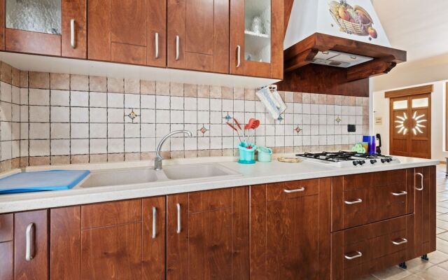 Pleasant Villa in Marina di Mancaversa with Barbecue