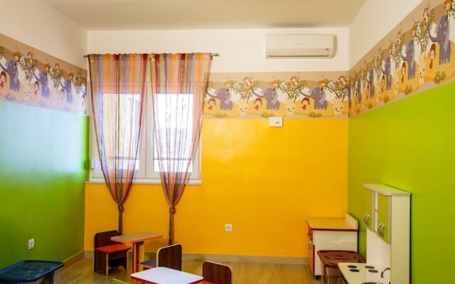 Nemira Sunny Apartments