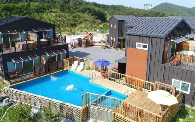 Pohang Songra Aqua Tourist Pension