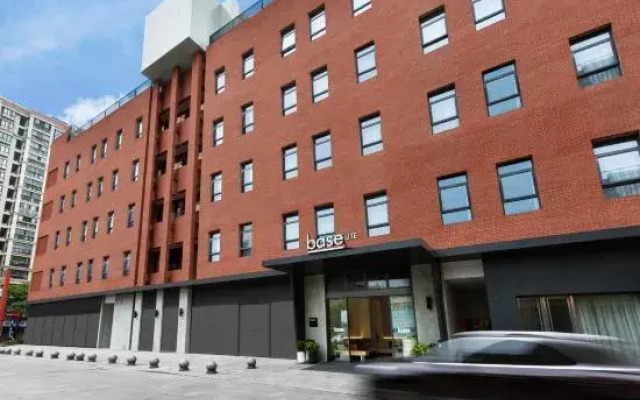 baseLITE TONGFENG Serviced Apartment