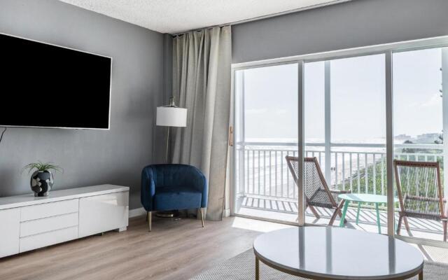 Oceanfront Beach House, Satellite Beach