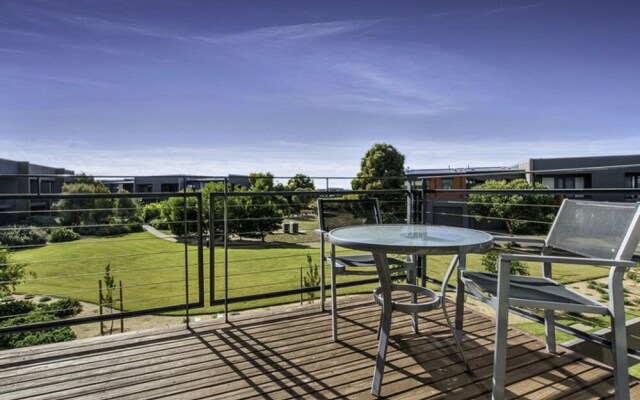 3 Bedroom Condo Near Pool