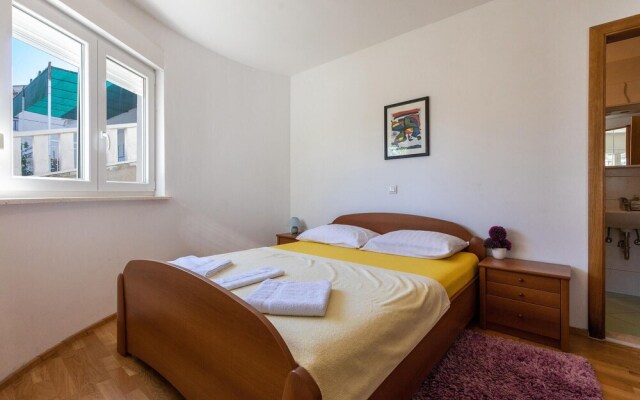 Nice Home in Ploce With Wifi and 2 Bedrooms