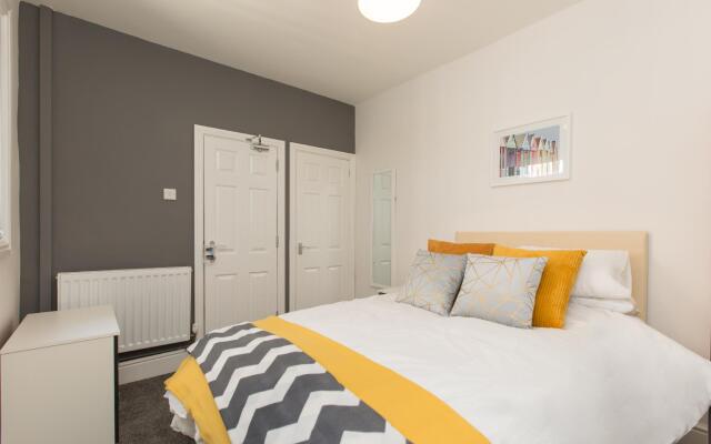 Townhouse @ 58 Brooklyn St - Crewe