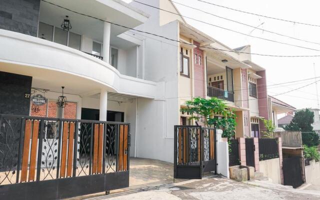 SPOT ON 2053 Granada Syariah Home stay