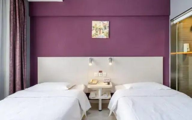 Super 8 Hotel (Lanzhou Dongfanghong Metro Station)