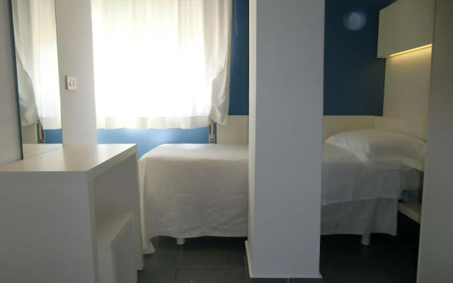 Hotel Desire'