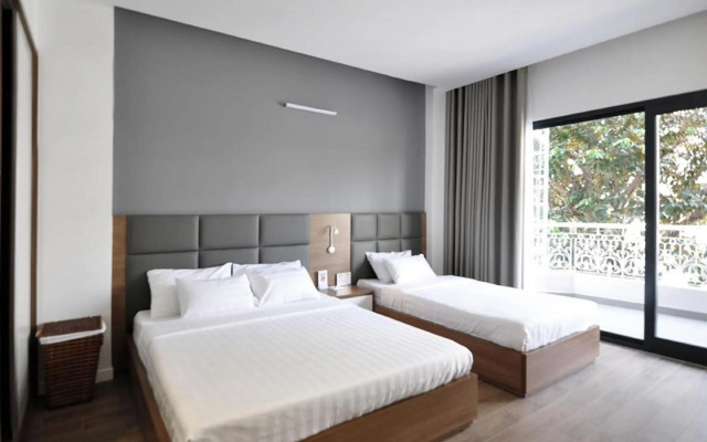Royal Dragon Boutique Hotel