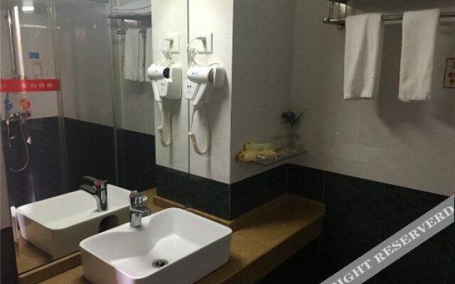 Lianfeng Hotel