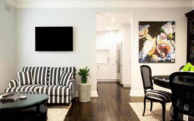 BAYSIDE RETREAT-hosted by:L'Abode Accommodation