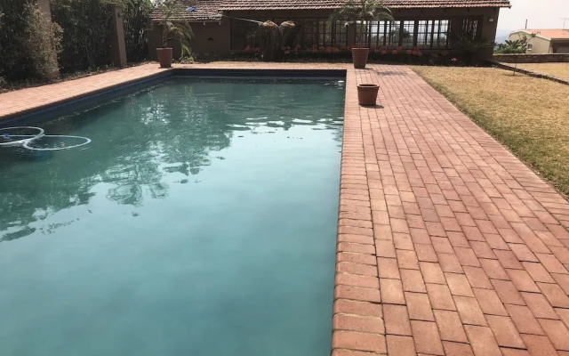 Houghton Hill Cottage