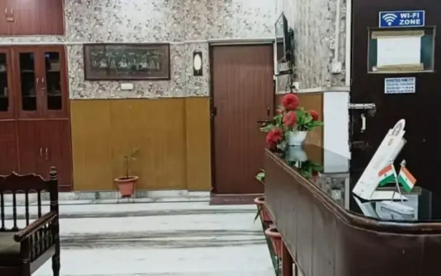 Goroomgo Woodstock Homestay