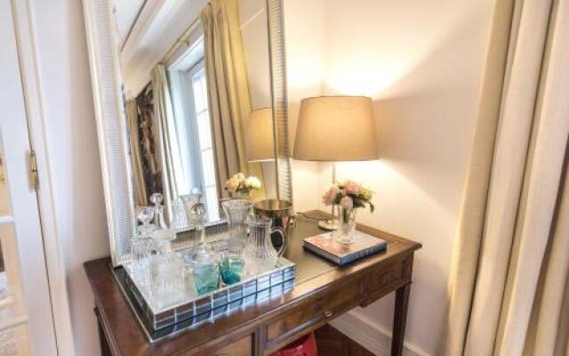 LovelyStay - Campo Pequeno Charming Apartment