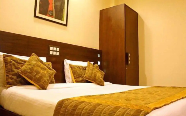 Hotel Amby Inn
