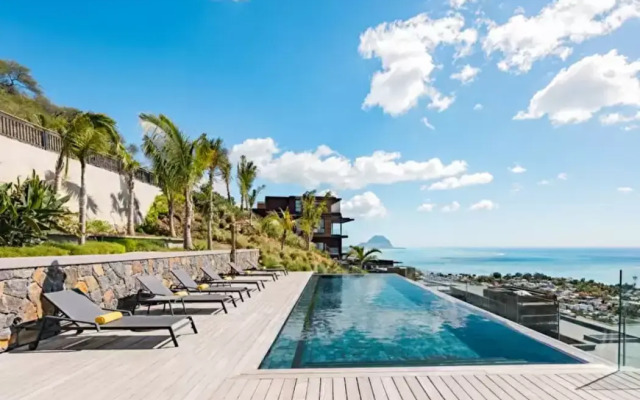 Legend Hill Resort & Spa