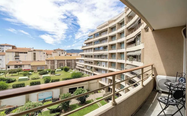 Very Nice Renovated Apartment - Cannes La Bocca - 3br/6p