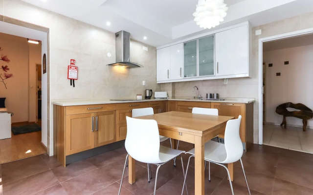 Almirante Terrace by Homing