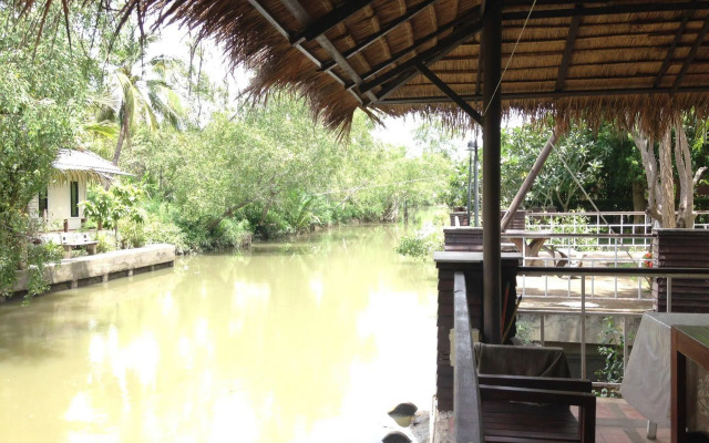Young Coconut Garden Home Resort