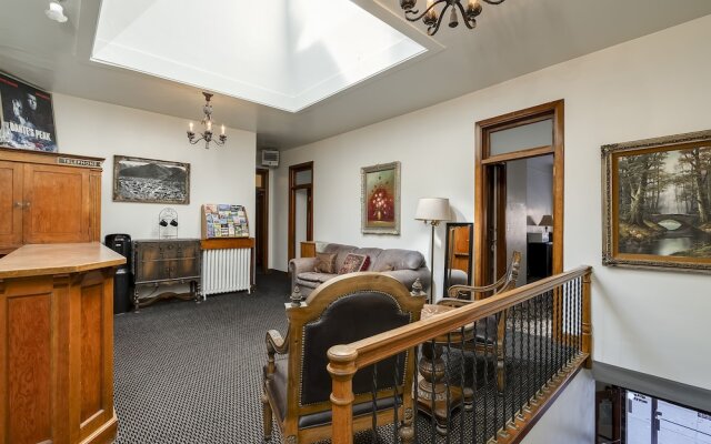 Ryan Hotel